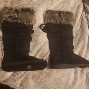 Boots size 6